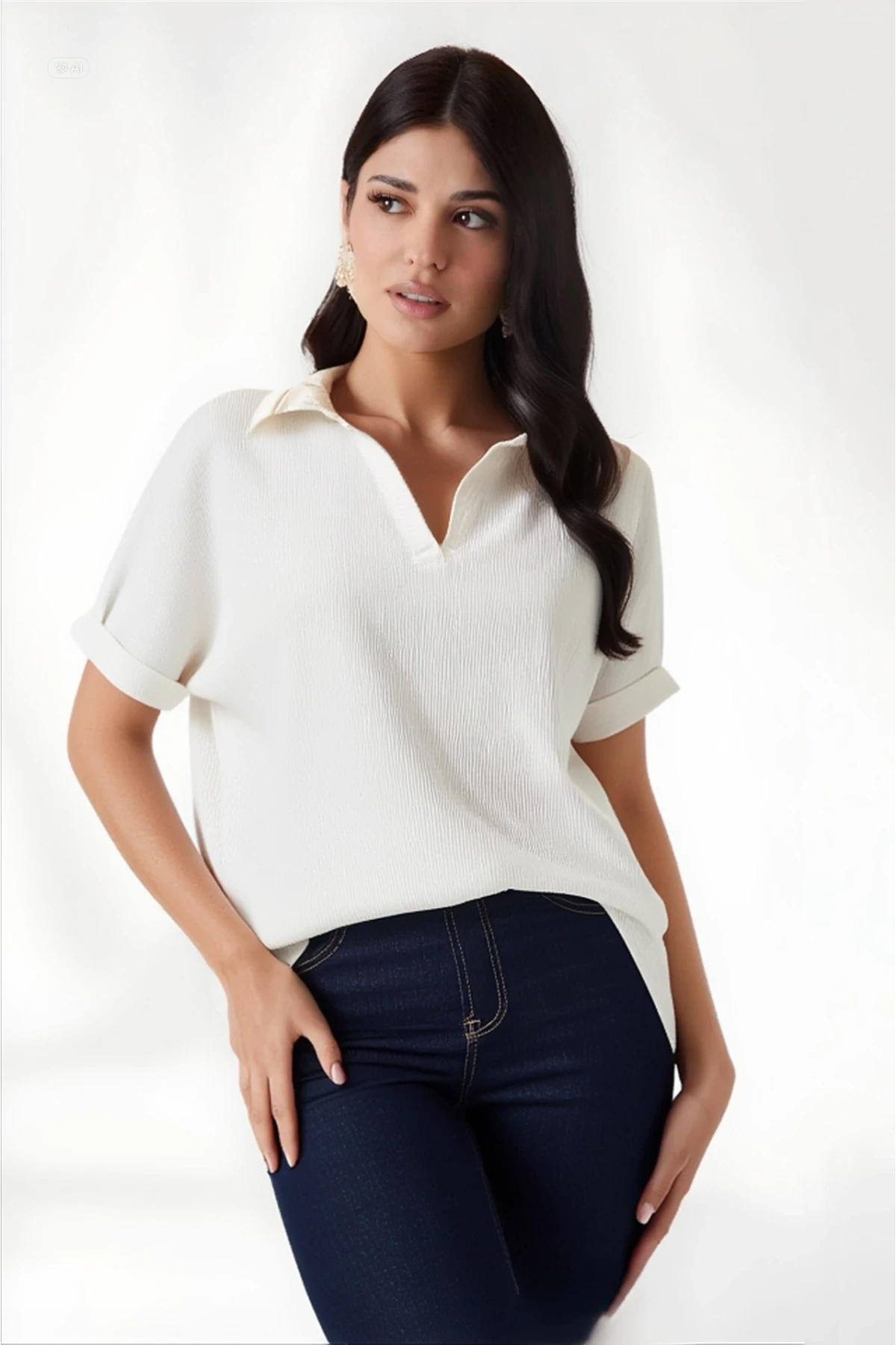 Kadın Ekru Polo Yaka Geniş Kesim Örme Bluz HZL24S-BD104861