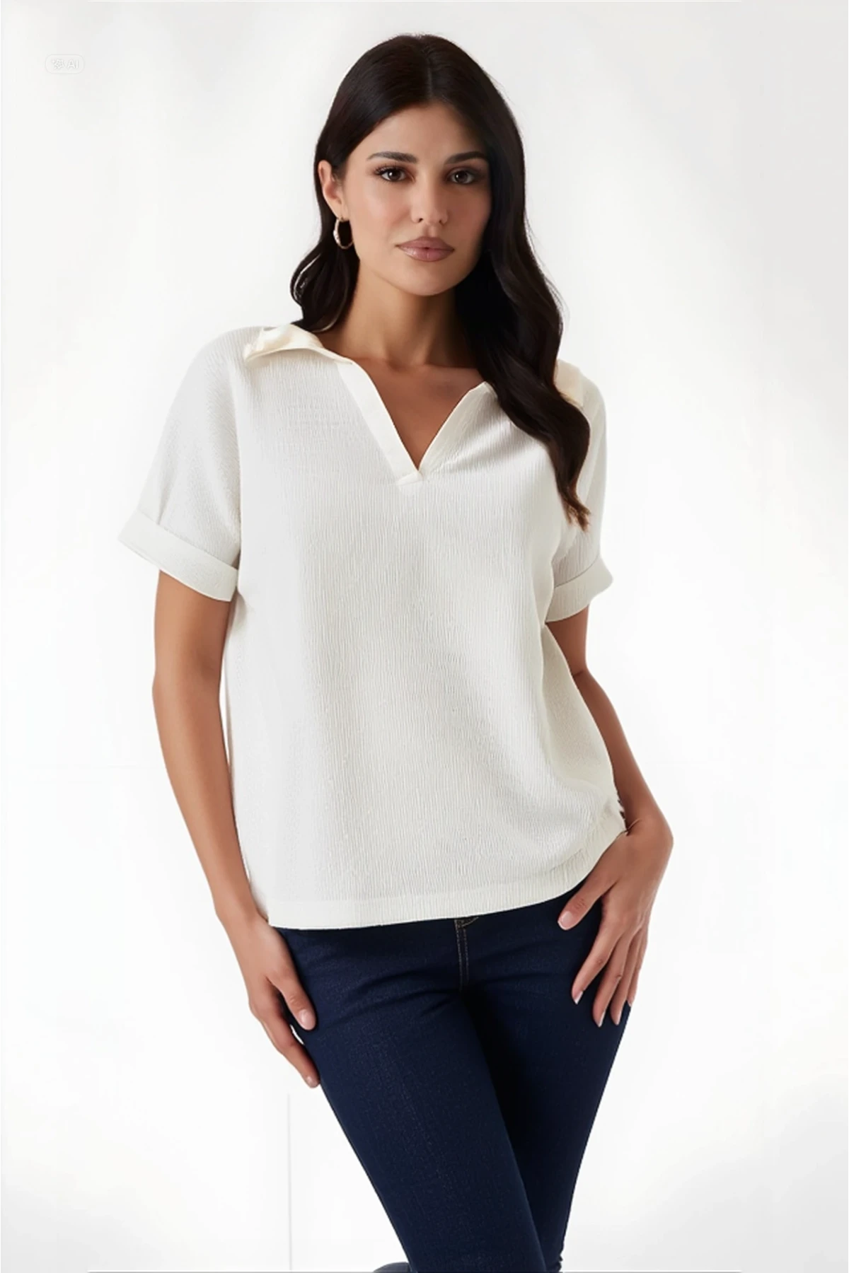 Kadın Ekru Polo Yaka Geniş Kesim Örme Bluz HZL24S-BD104861