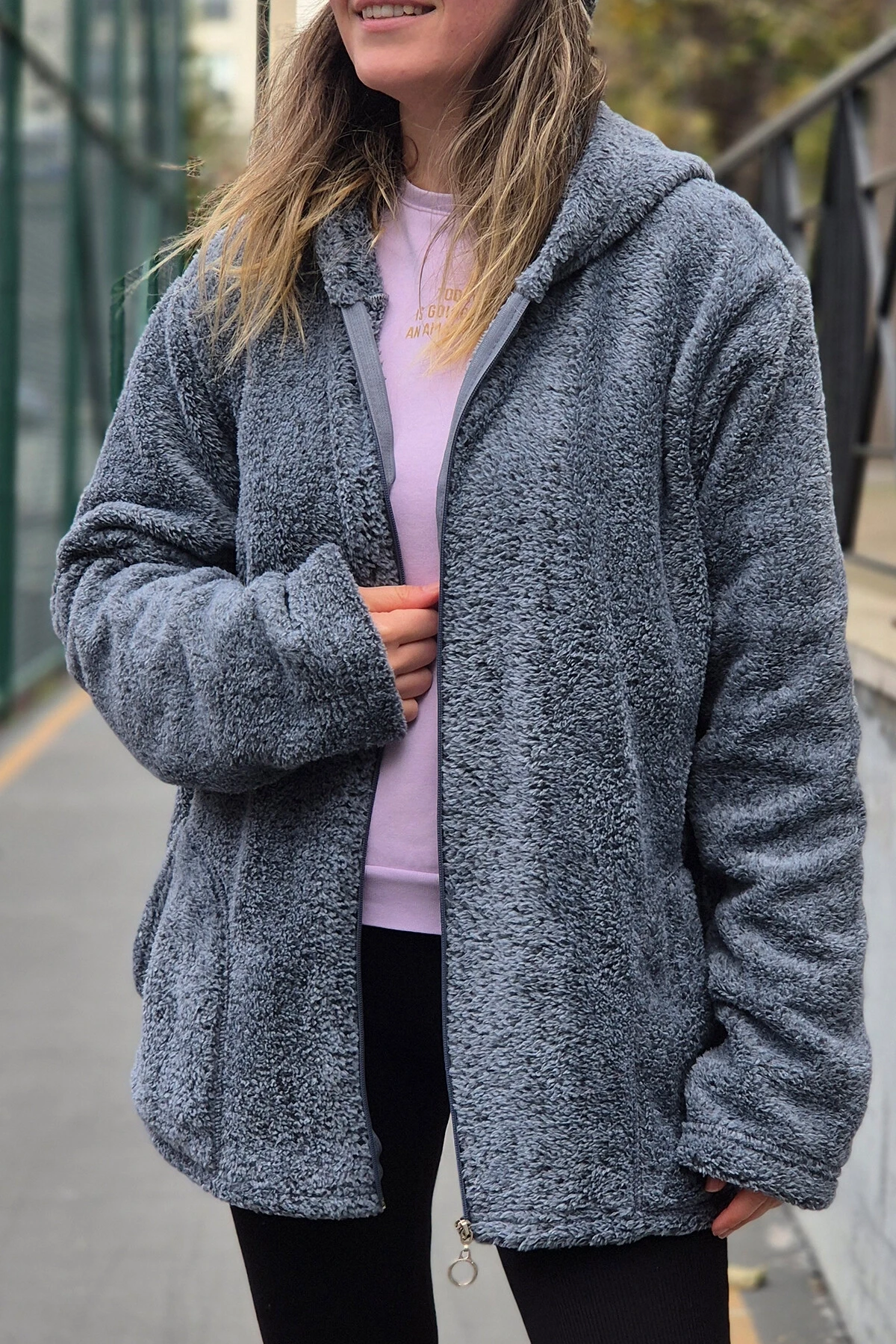Kadın Füme Welsoft esnek kumaş Peluş Yumoş Önü Fermuarlı Kapüşonlu Ceket HZL23W-DSB110081