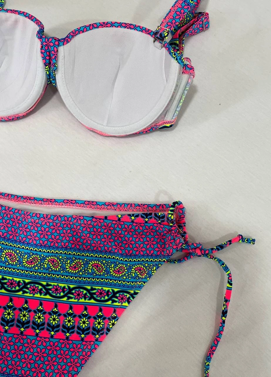 Kadın Fuşya Çok Renkli Etnik Desen Atarlı Bikini Takımı HZL25S-LC8004