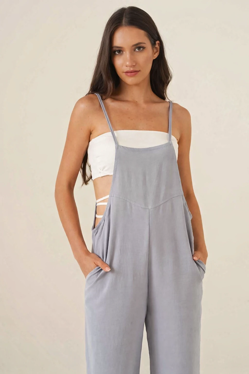 Kadın Gri Ayarlanabilir Askılı Cepli Bol Paça Bahçıvan Tulum HZL22S-BD170191