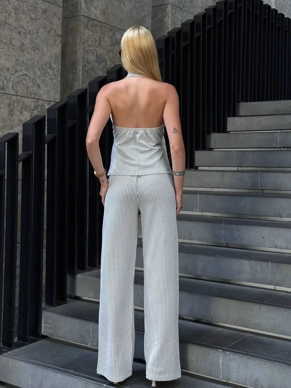 Kadın Gri Çizgili Önü Fermuarlı Bluz Pantolon İkili Takım HZL25S-ZK13691