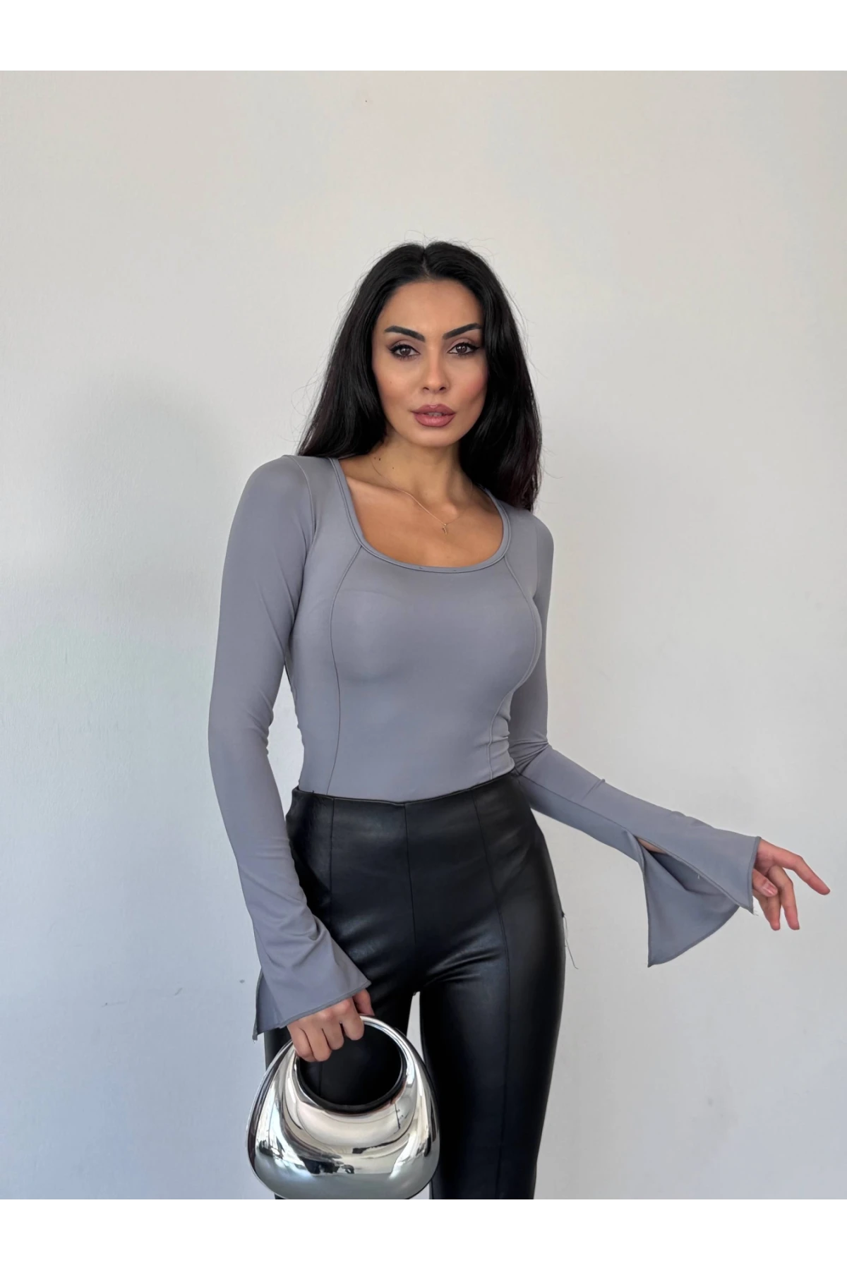 Kadın Gri Uzun Kollu Arkası Bağlamalı Fit Kesim Crop Bluz HZL25W-FRY122771