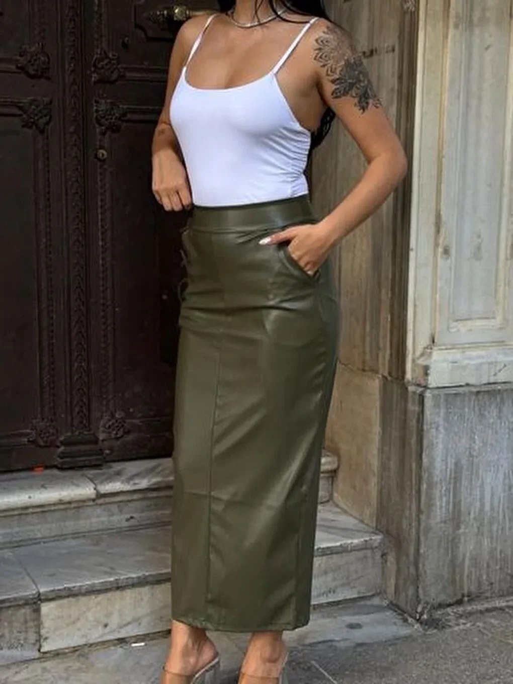 Kadın Haki Arkadan Yırtmaçlı Fermuarlı Cepli Kalem Etek HZL25W-FRY122431