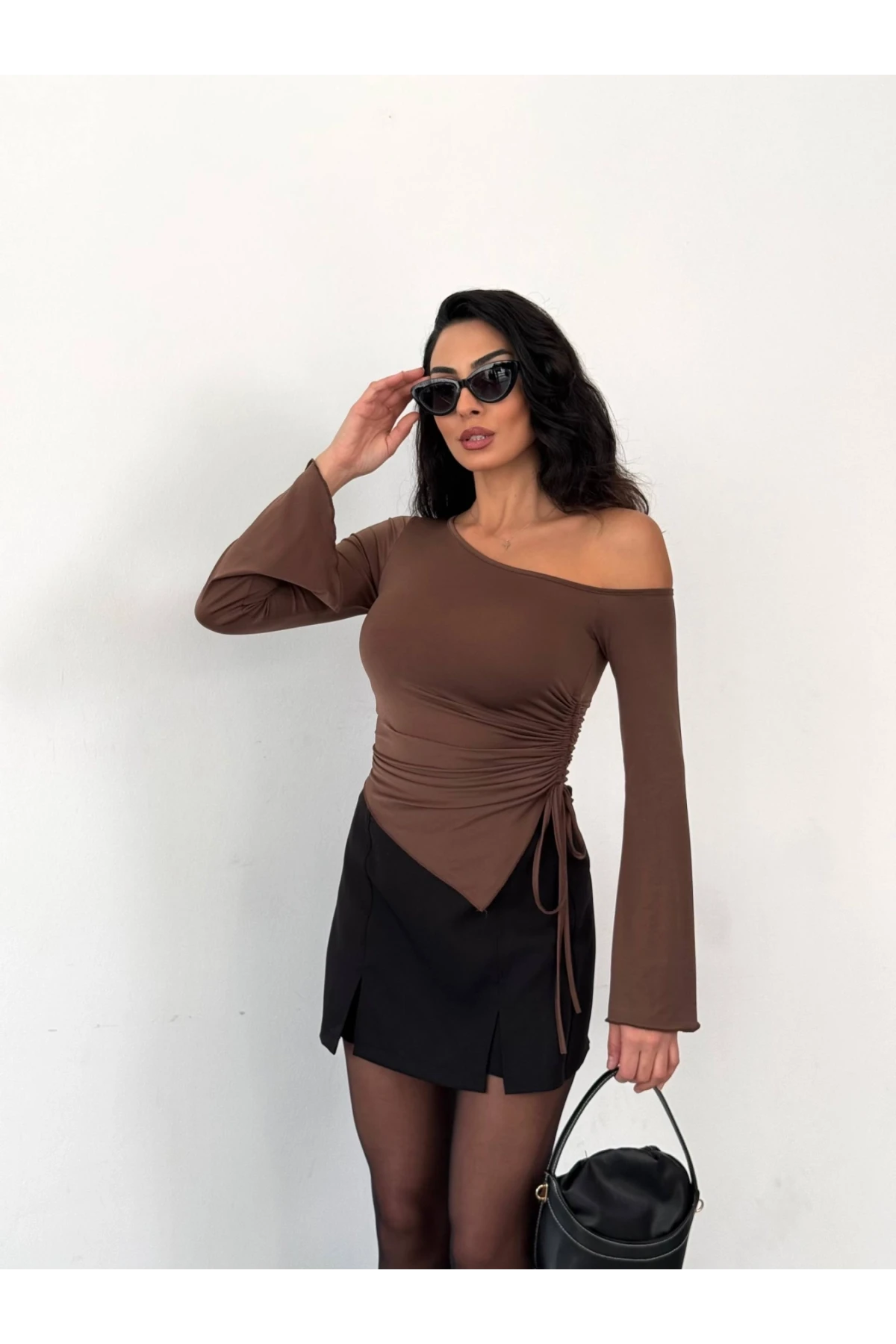 Kadın Kahve Asimetrik Kesim İspanyol Kol Beli Büzgülü Sandy Bluz HZL25W-FRY123591