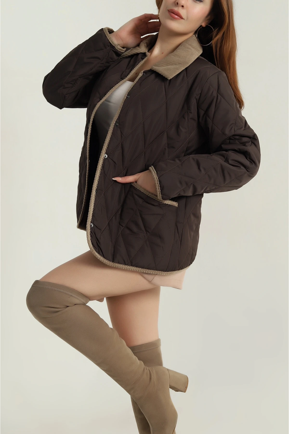 Kadın Kahverengi Çıt Çıt Kapamalı Kadife Detaylı Kapitone Mont HZL25W-BD152261