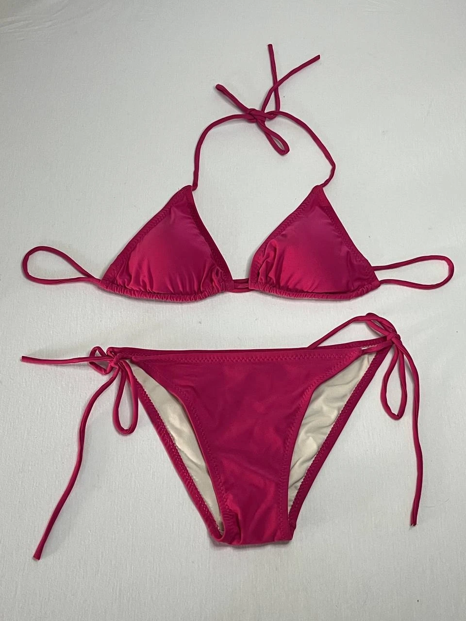 Kadın Koyu Pembe Boyundan İp Bağlamalı Üçgen Bikini Takımı HZL25S-LC5005