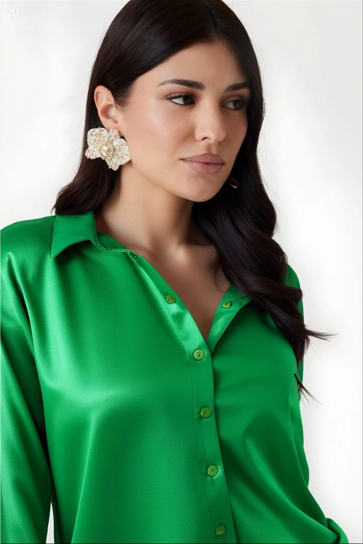 Kadın Koyu Yeşil Hafif Dökümlü Saten Yüzeyli Gömlek HZL22W-BD139641