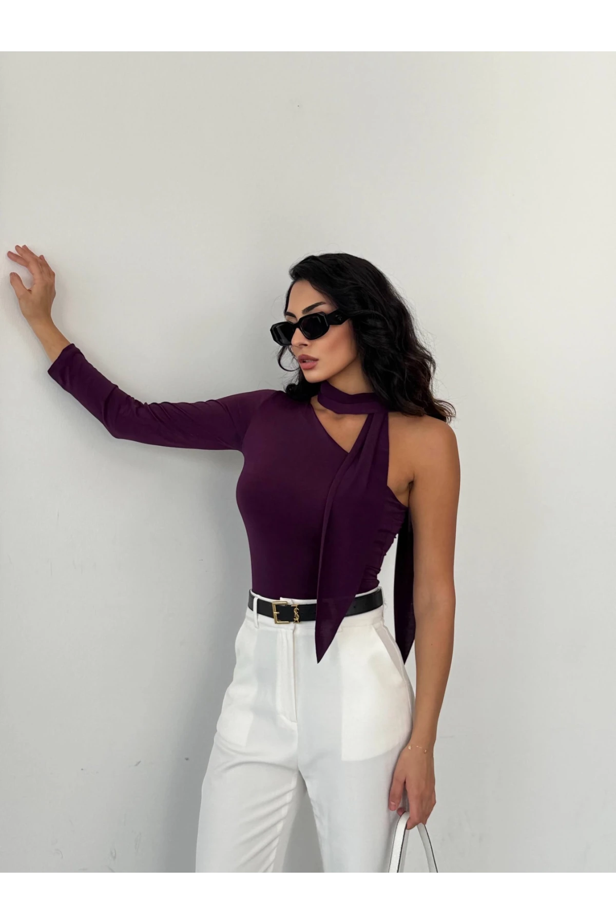 Kadın Mor Fularlı Sandy Kumaş Asimetrik Kesim Bluz HZL25S-FRY123371