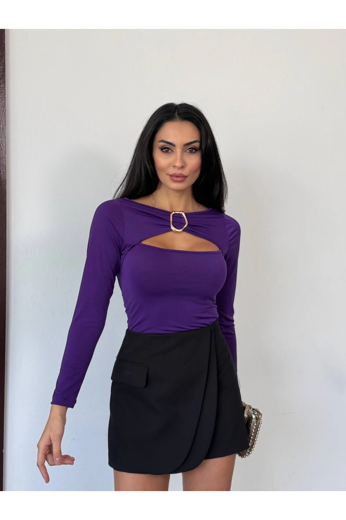 Kadın Mor Uzun Kollu Göğüs Dekolteli Tokalı Bluz HZL25W-FRY123501