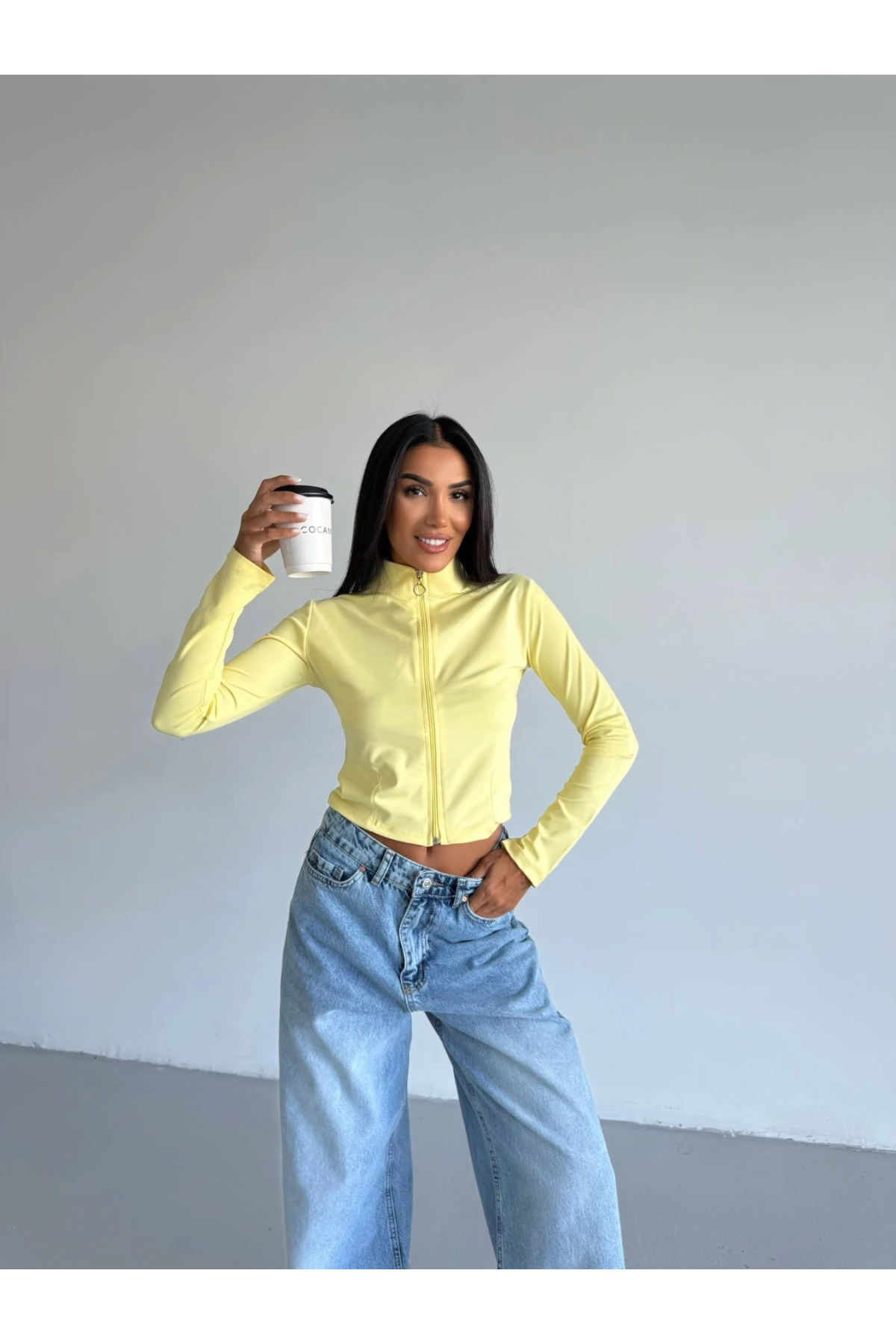 Kadın Sarı Dalgıç Kumaş Fermuar Kapamalı Parmak Geçirmeli Sweatshirt HZL25W-FRY123441