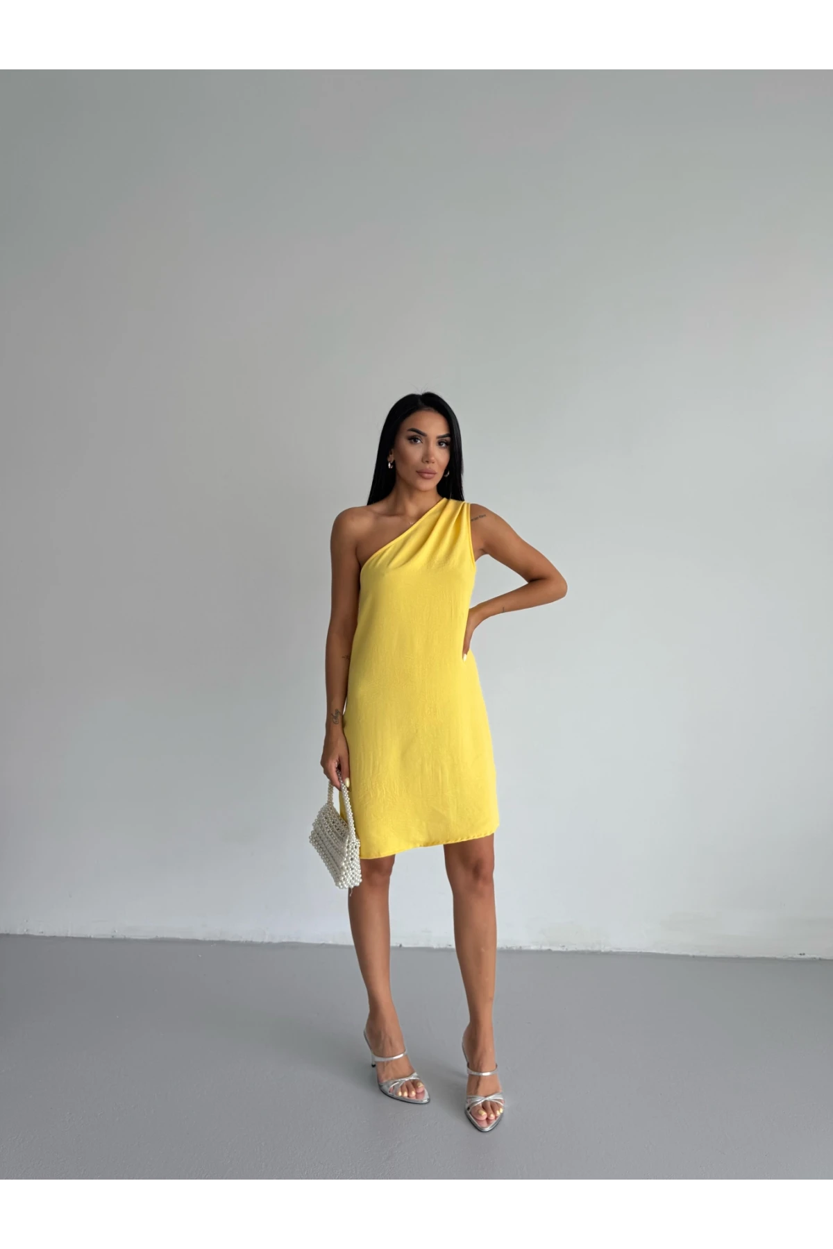 Kadın Sarı Tek Omuz Mini Elbise HZL25S-FRY121791