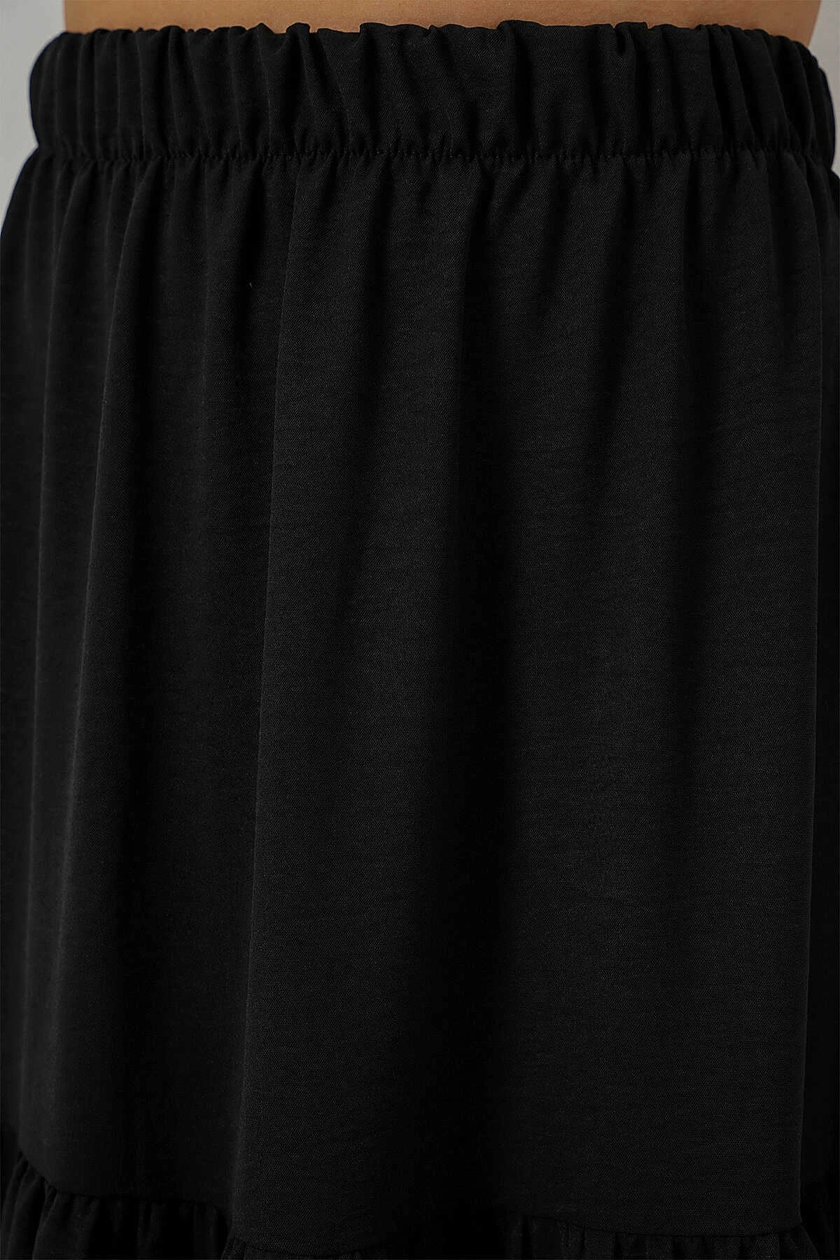 Kadın Siyah Beli Lastikli Ayrobin Uzun Etek HZL25S-BD180481