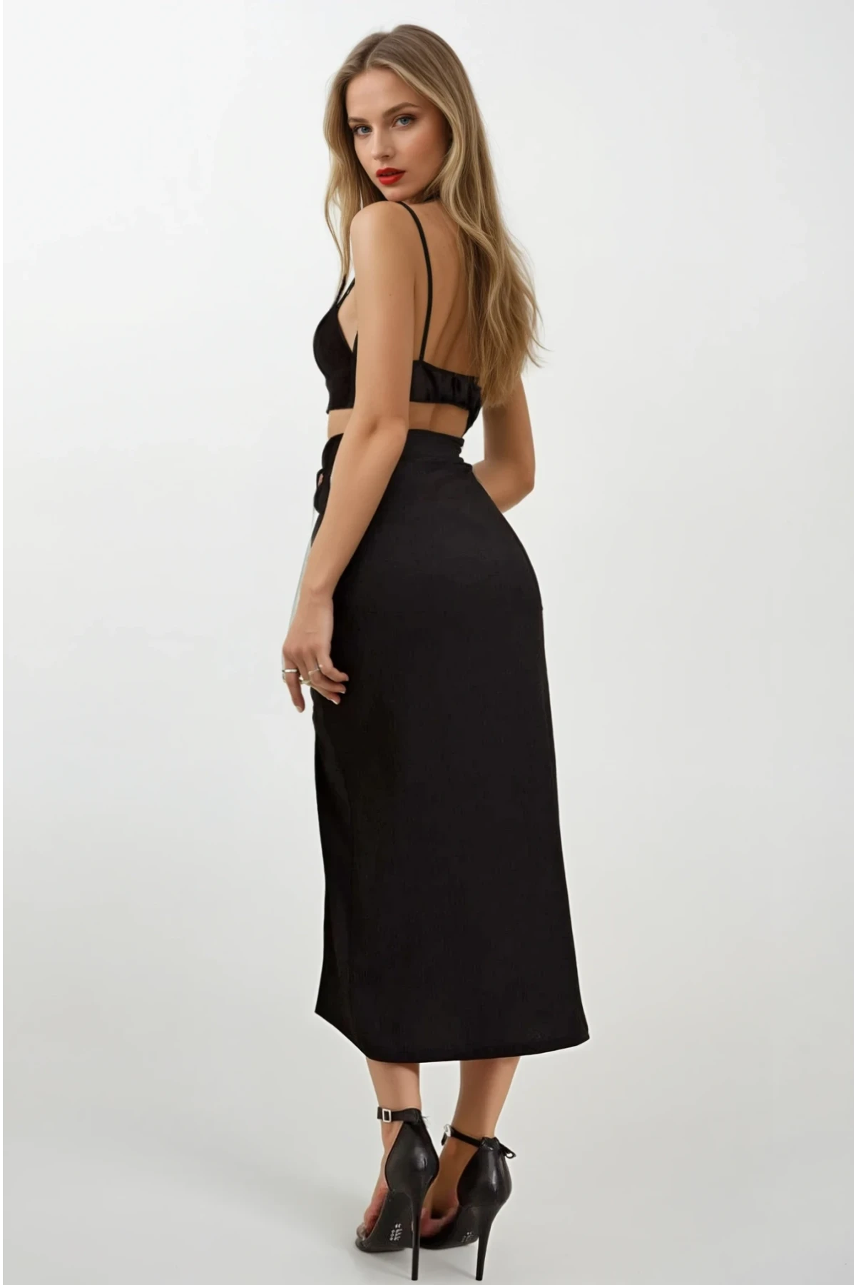 Kadın Siyah Beli Lastikli Yırtmaçlı Uzun Etek HZL22S-BD118801