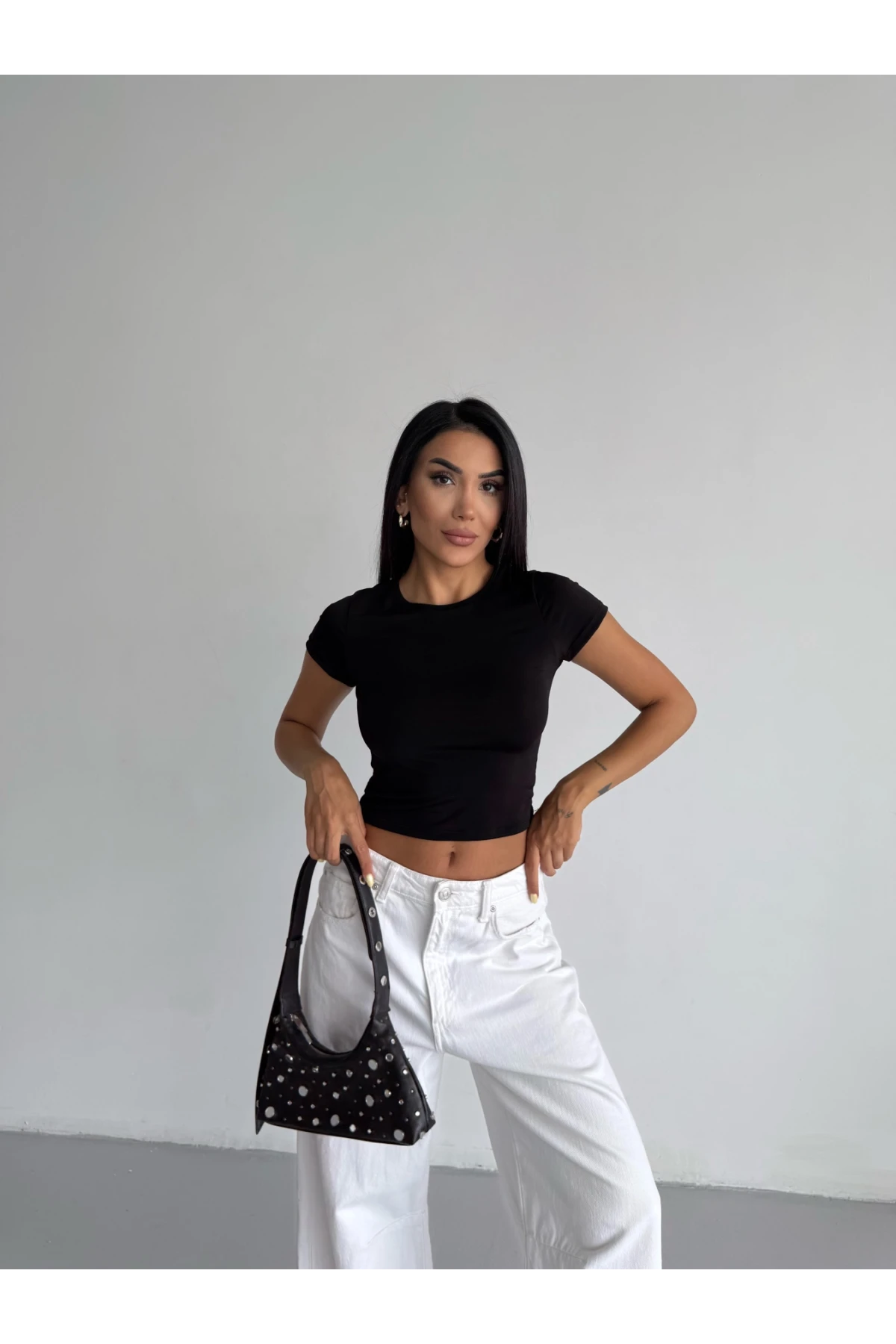 Kadın Siyah Bisiklet Yaka Sandy Bluz HZL25S-FRY123191