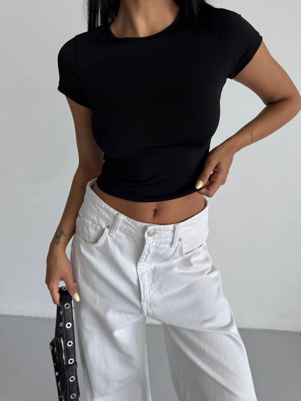 Kadın Siyah Bisiklet Yaka Sandy Bluz HZL25S-FRY123191