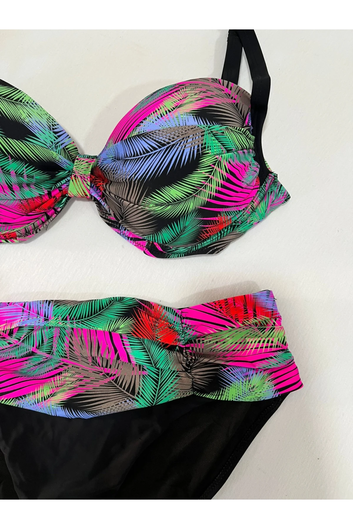 Kadın Siyah Çok Renk Desenli  Astarlı Büyük Beden Bikini Takımı HZL25S-LC06