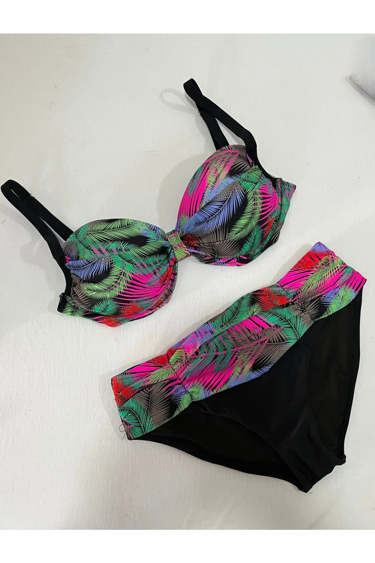 Kadın Siyah Çok Renk Desenli  Astarlı Büyük Beden Bikini Takımı HZL25S-LC06