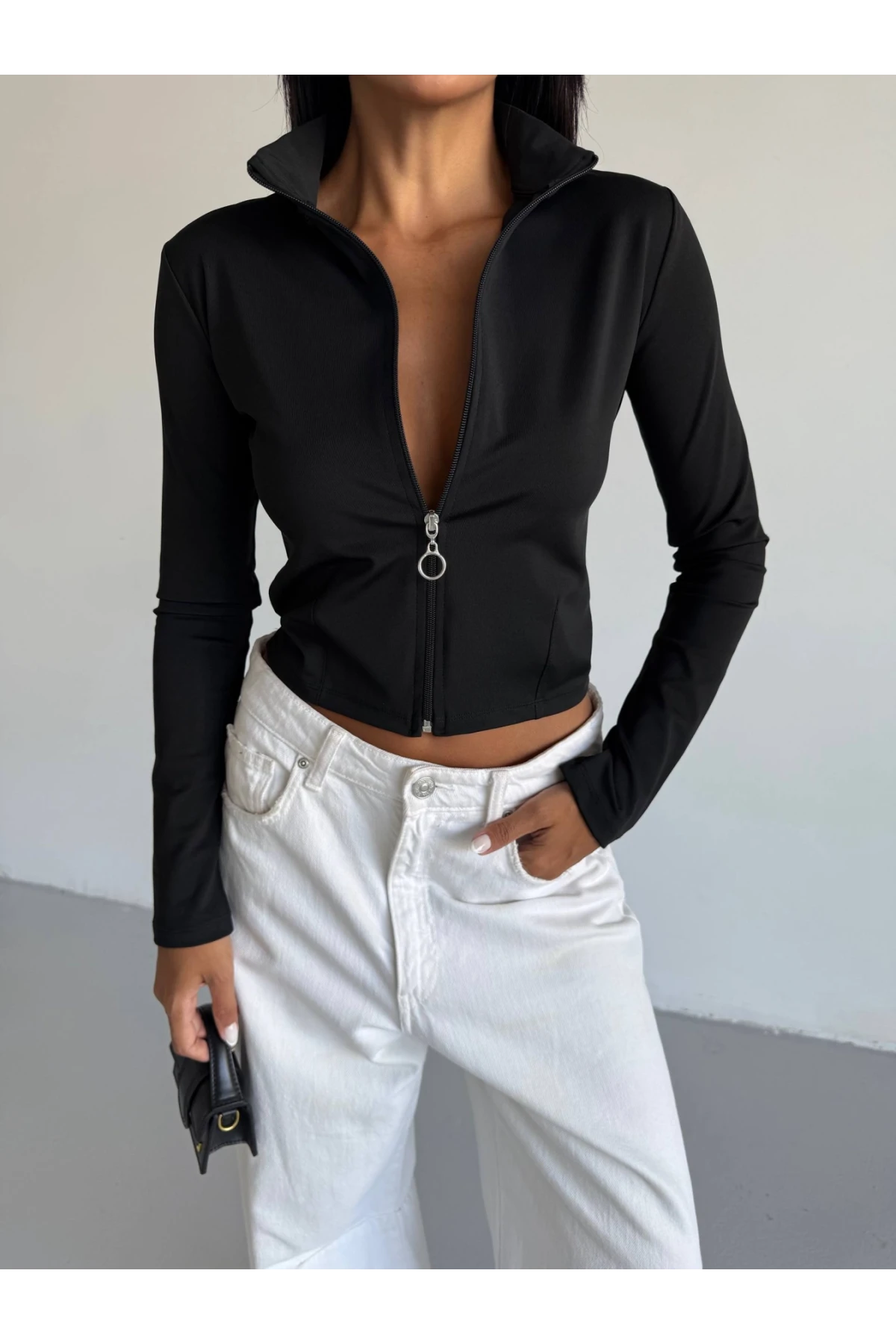 Kadın Siyah Dalgıç Kumaş Fermuar Kapamalı Parmak Geçirmeli Sweatshirt HZL25W-FRY123441