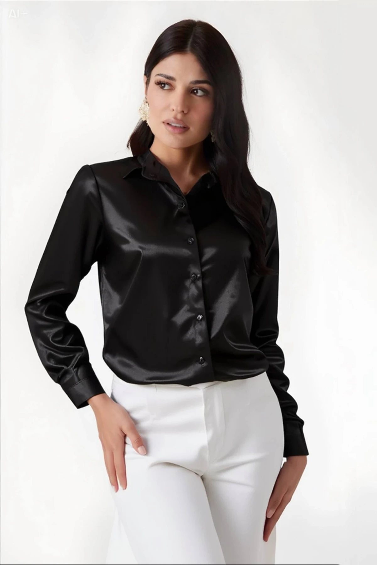 Kadın Siyah  Hafif Dökümlü Saten Yüzeyli Gömlek HZL22W-BD139641