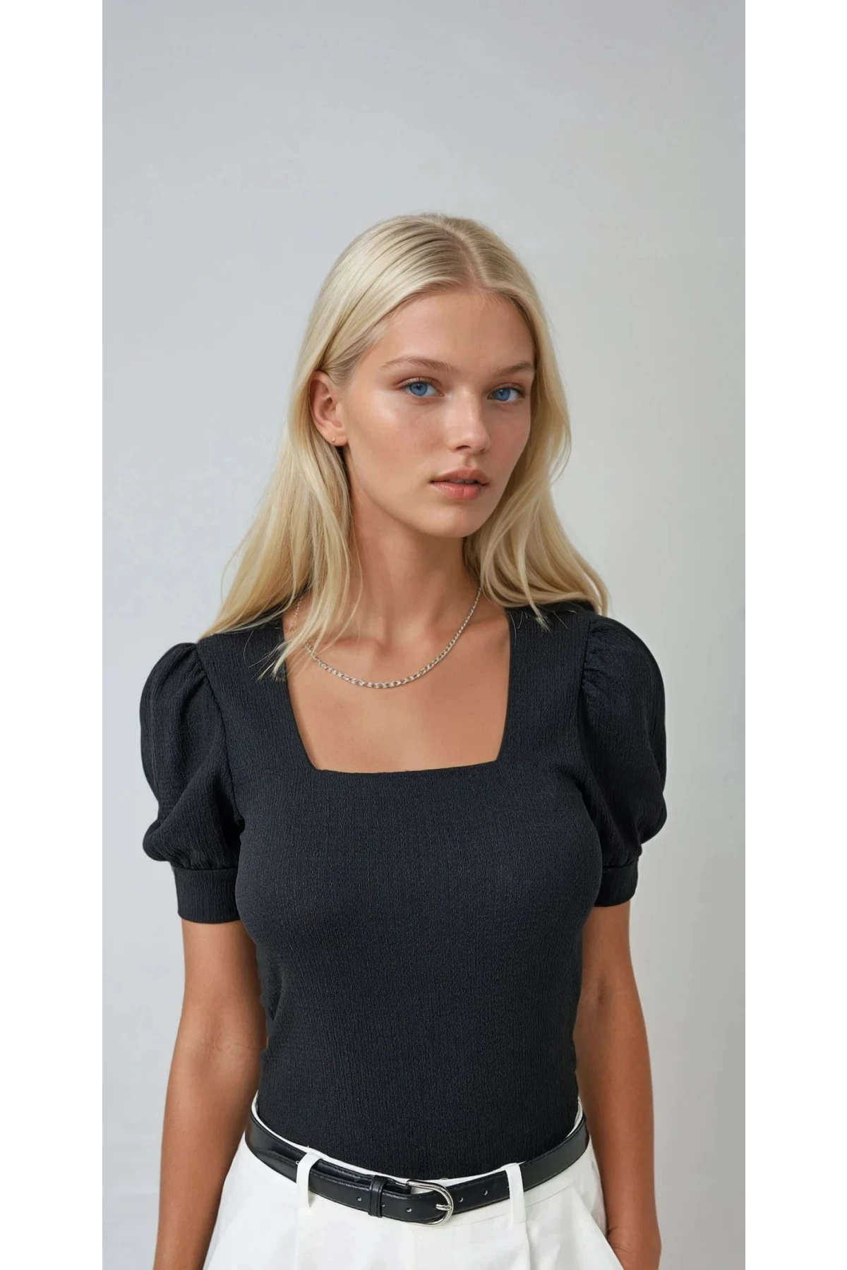 Kadın Siyah Kare Yaka Örme Bluz HZL22W-BD104091