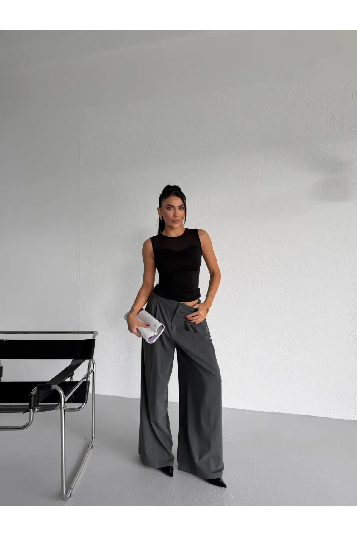 Kadın Siyah Kolsuz Likralı Tül Detay Sandy Bluz HZL26W-FRY123721