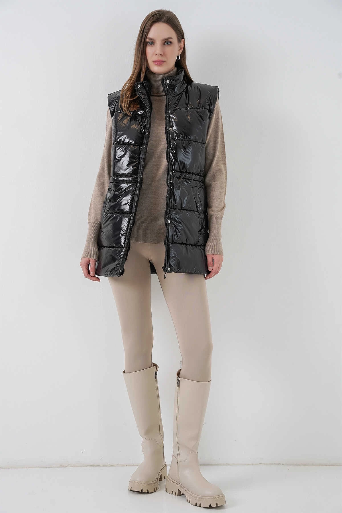 Kadın Siyah Parlak Astarlı Şişme Yelek HZL25W-BD152181