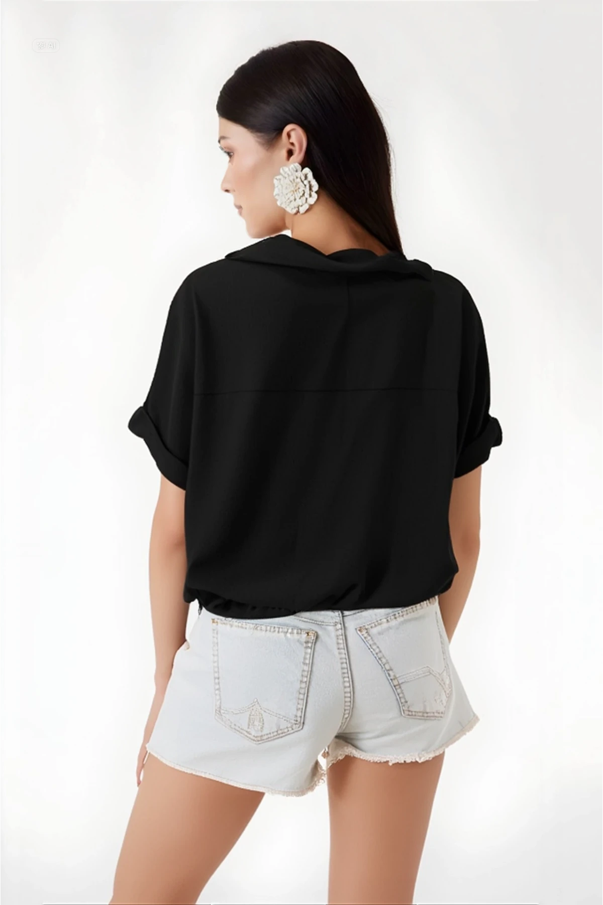 Kadın Siyah Polo Yaka Geniş Kesim Örme Bluz HZL24S-BD104861