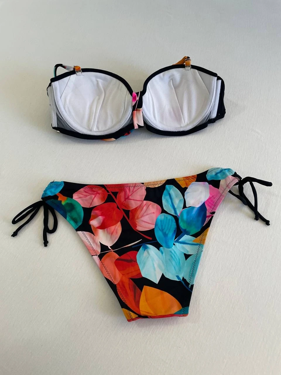 Kadın Siyah Taş İşlemeli Astarlı Bikini Takım HZL25S-LC207