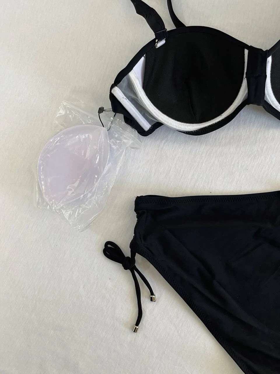 Kadın Siyah Taş İşlemeli Astarlı Bikini Takım HZL25S-LC3361