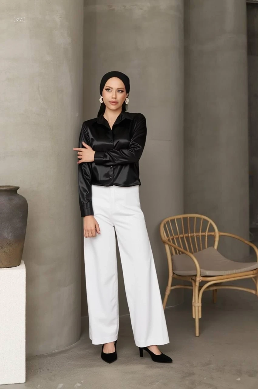 Kadın Siyah Tesettür Küçük ve Büyük Bedenler Hafif Dökümlü Saten Yüzeyli Gömlek HZL25W-BD139641