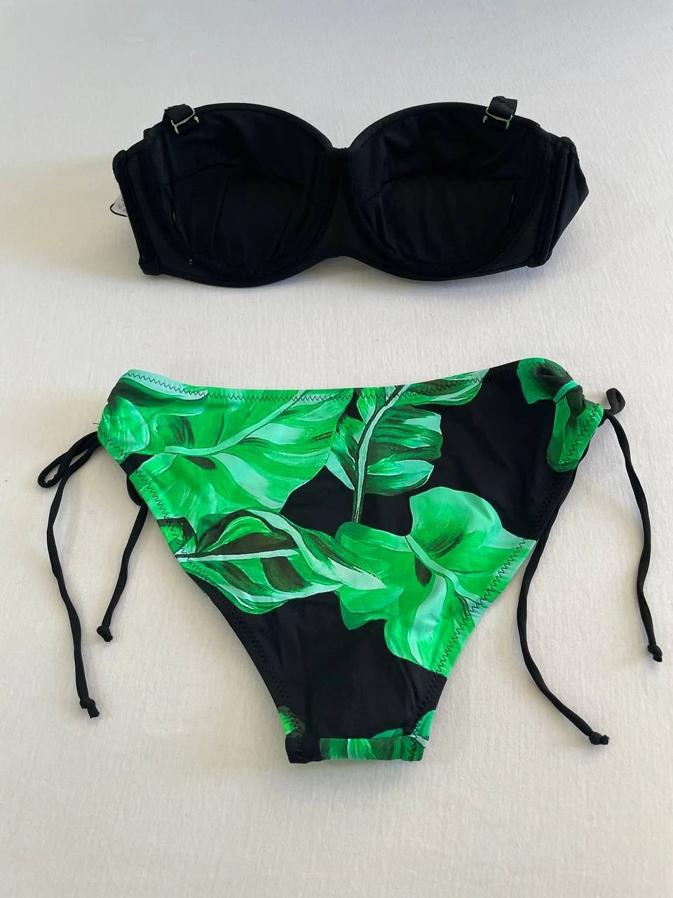 Kadın Siyah Toka Detaylı Yeşil Desen Bikini Takım HZL25S-LC3352