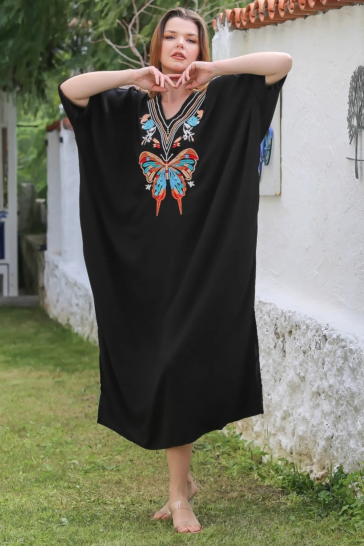 Kadın Siyah V Yaka Yarasa Kol Gizli Cepli Yırtmaçlı Viskon Elbise HZL25S-VM10461