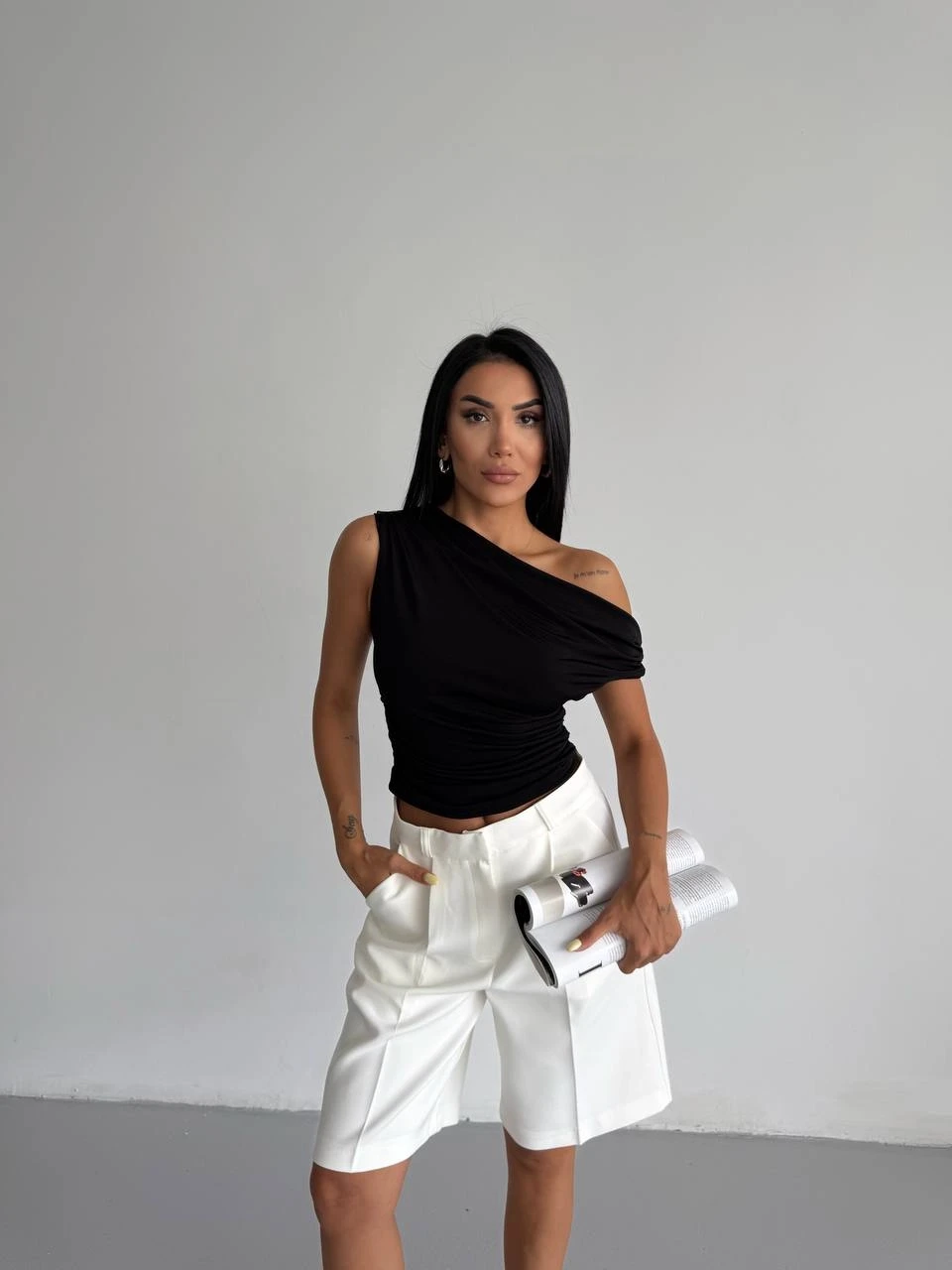 Kadın Siyah Yandan Drapeli Kayık Yaka Sandy Bluz HZL25S-FRY123201