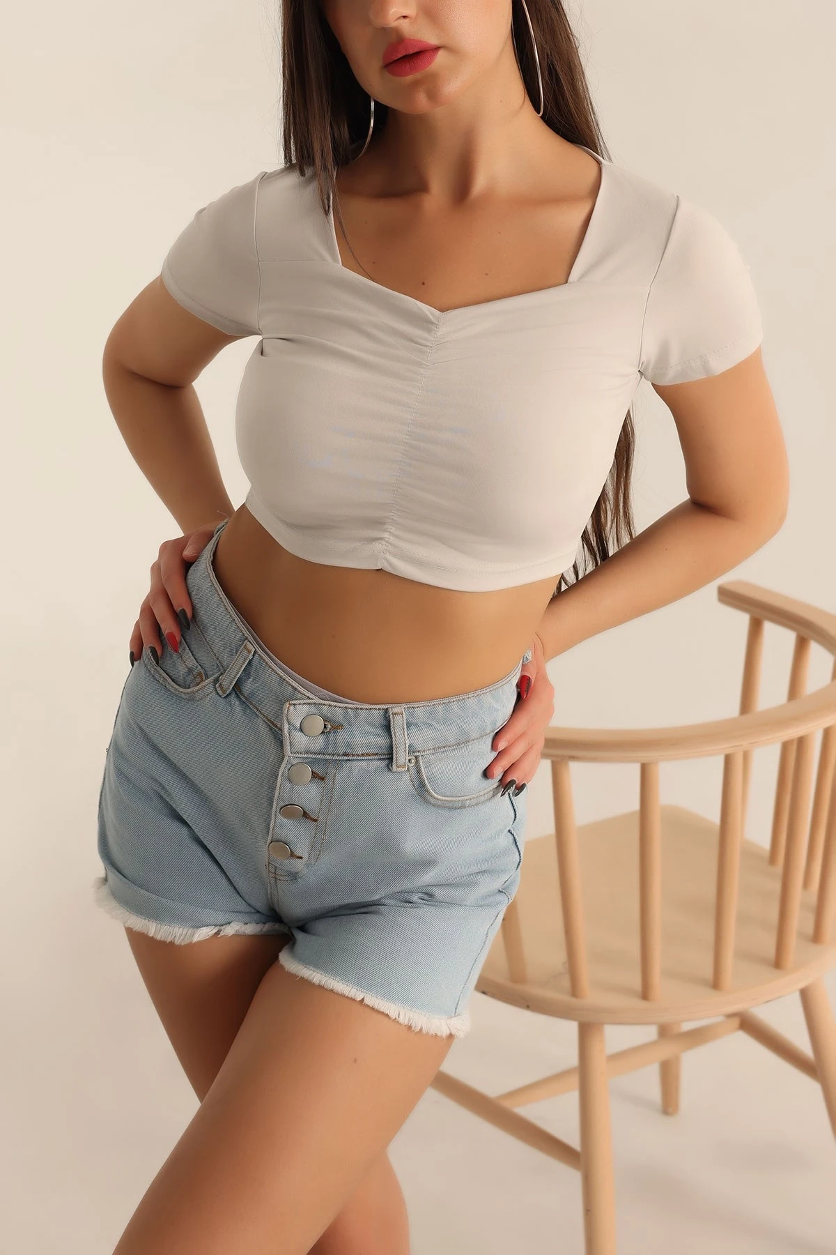 Kadın Taş Kare Yaka Ön Büzgülü Crop Bluz HZL23S-SND120151