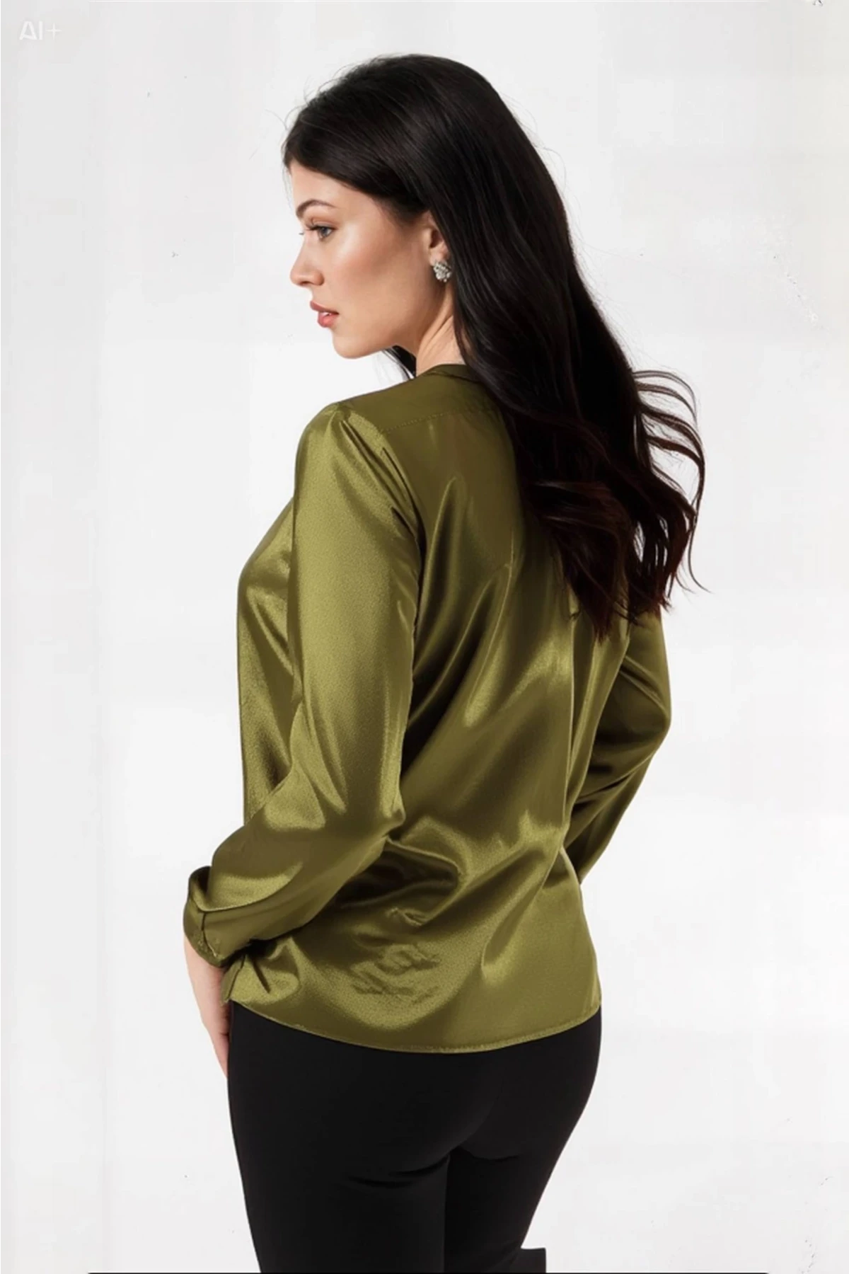 Kadın Yağ Yeşili Hafif Dökümlü Saten Yüzeyli Gömlek HZL22W-BD139641