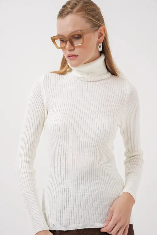 10311 Balıkçı Yaka Triko Kazak - Beyaz