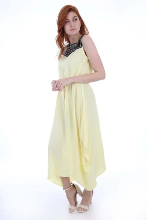 1512 Önü Nakışlı Elbise - Sarı