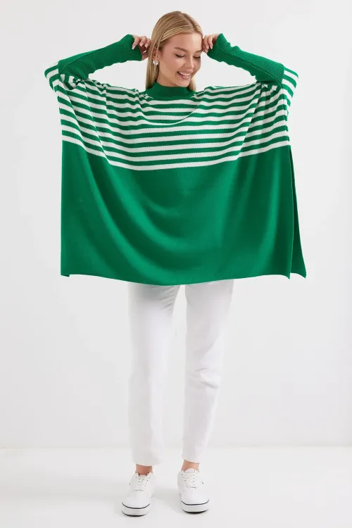 15783 Yırtmaçlı Panço Kazak - F. Yeşil