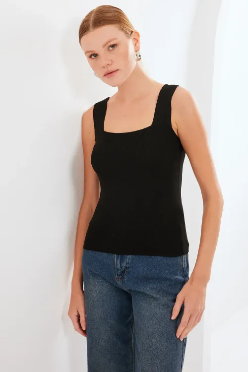 15878 Askılı Top Bluz - Siyah