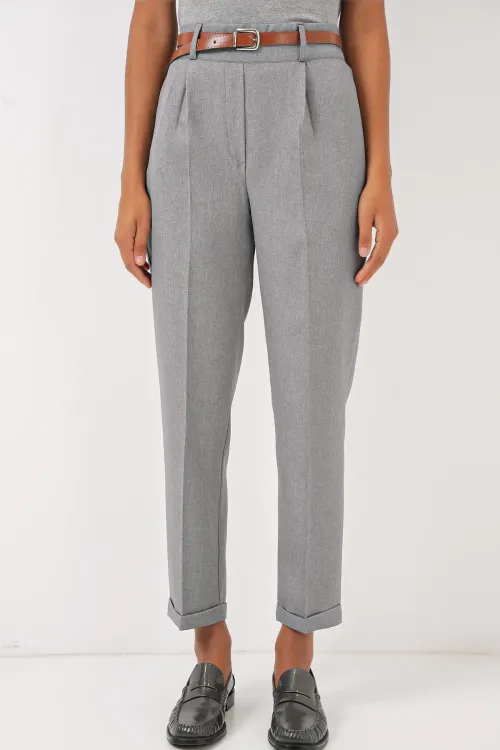 6686 Kadın Pileli Kemerli Kumaş Pantolon - Gri