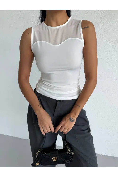 Kadın Beyaz Kolsuz Likralı Tül Detay Sandy Bluz HZL26W-FRY123721