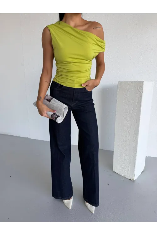 Kadın Fıstık Yeşil Yandan Drapeli Kayık Yaka Sandy Bluz HZL25S-FRY123201