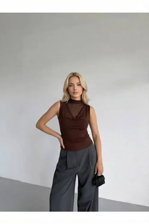 Kadın Kahverengi Tül Detay Degaje Yaka Yanlardan Drapeli Sandy Bluz HZL26S-FRY123791