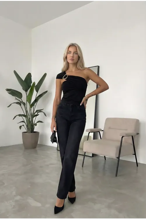 Kadın Siyah Gold Toka Detay Omuz Drape Detaylı Sandy Bluz HZL26W-FRY123741