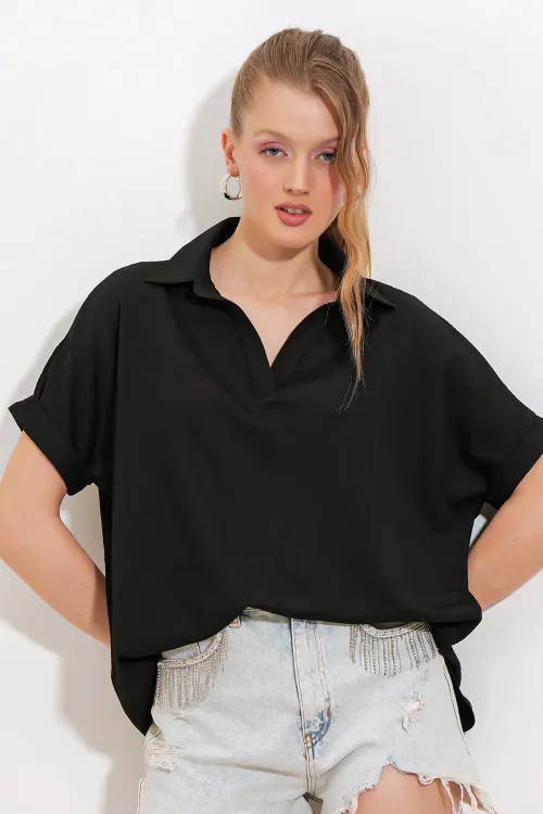 Kadın Siyah Oversize Polo Yaka Örme Bluz 0486