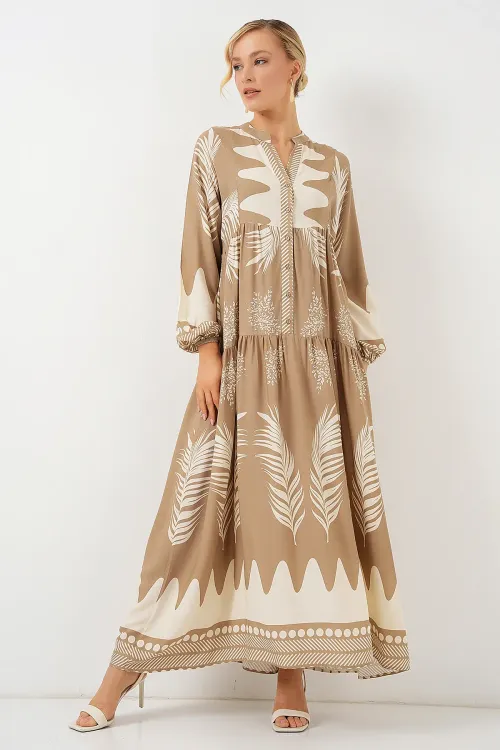 2423 Otantik Desenli Tesettür Elbise - M. Camel