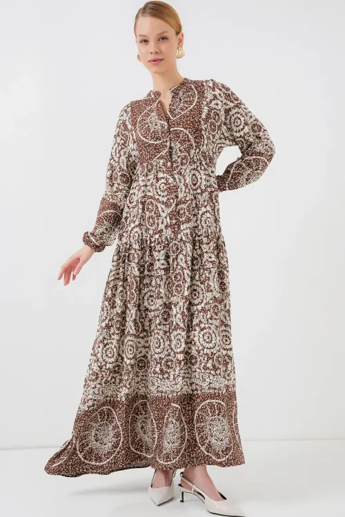 2423 Otantik Desenli Tesettür Elbise - Y.Kahve