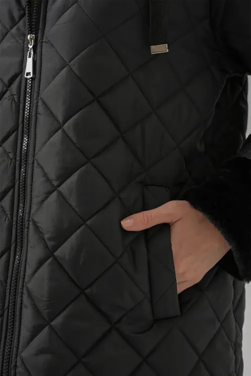 5197 Kapüşonlu Kapitone Mont - Siyah