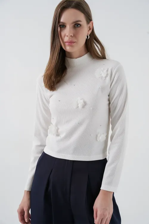 Kadın Çiçekli Örme Bluz 978 - Beyaz